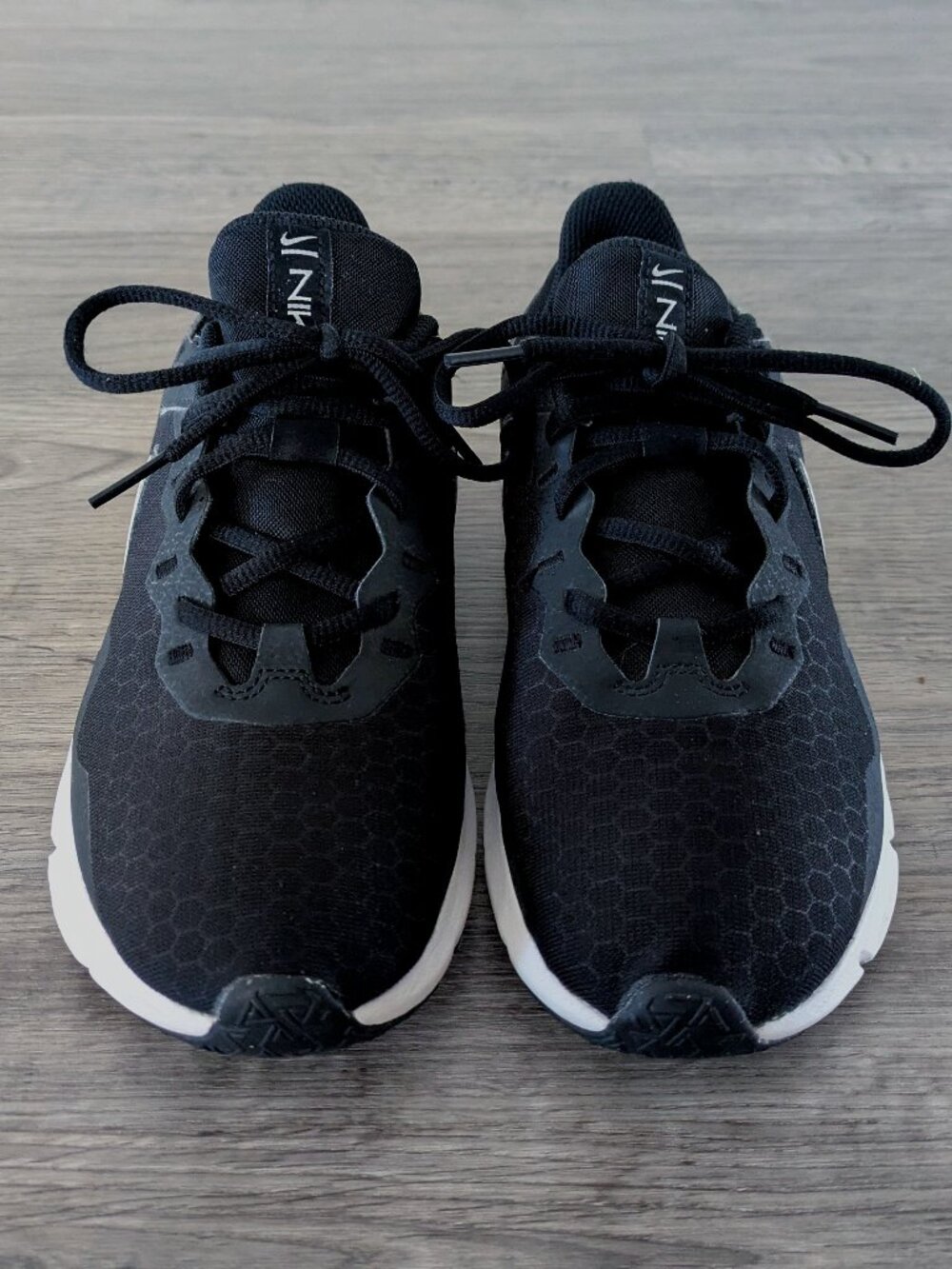 Nike Legend Essential 2 Training Running Shoes - CQ9545-001 - BWomen's 8